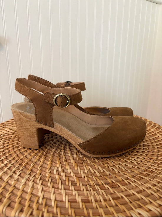 Dansko Shoes - Dansko Taytum Clog Tan Women’s 41